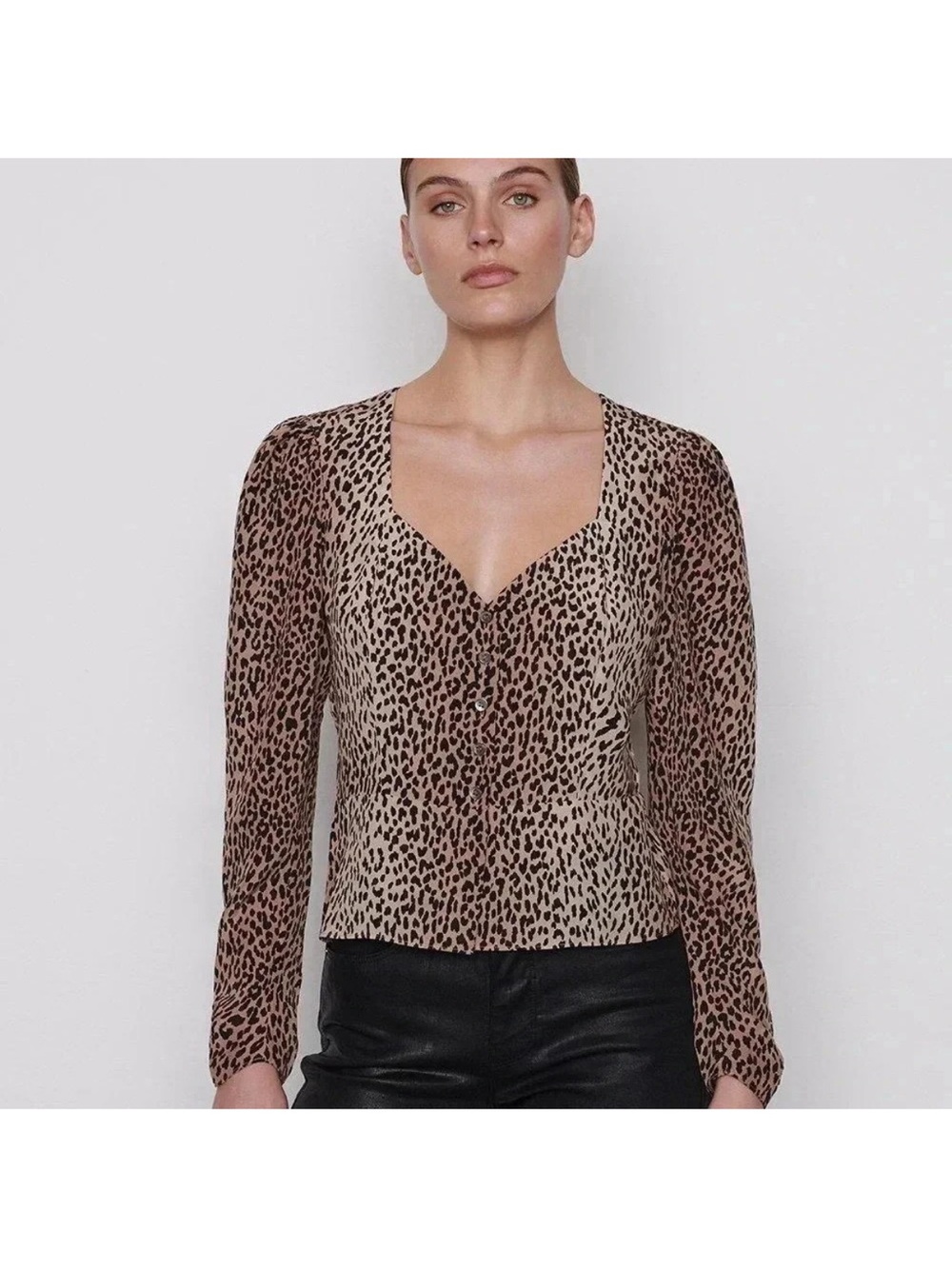 Frame Leopard Leom leopard silk top